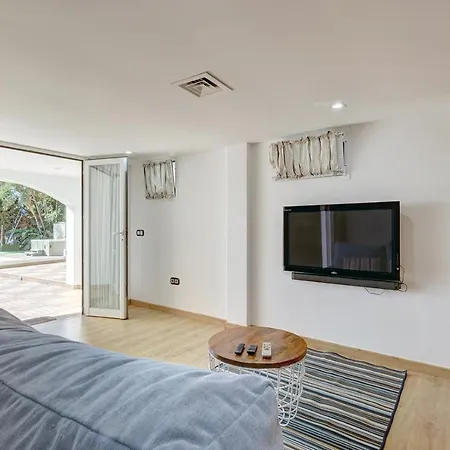 Modern Independent In Luxury Benalmádena